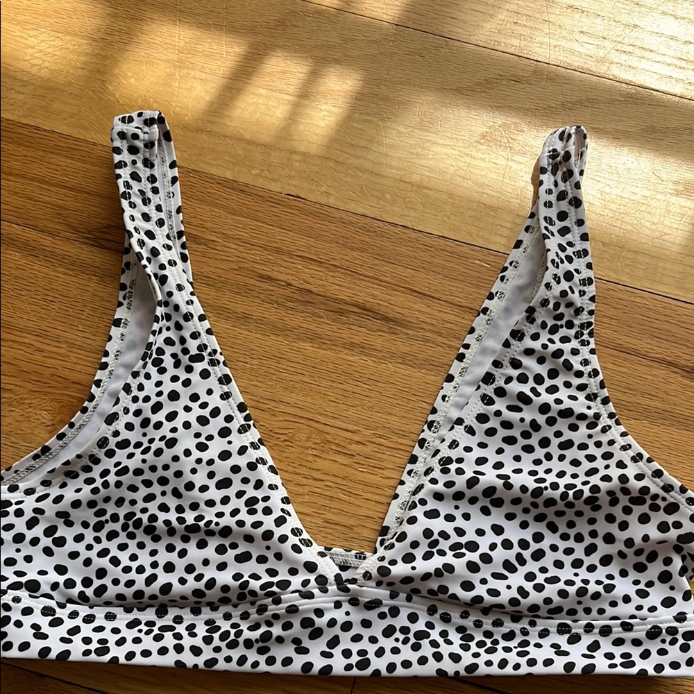 SHEIN Monochrome Polka Dot Bikini Top